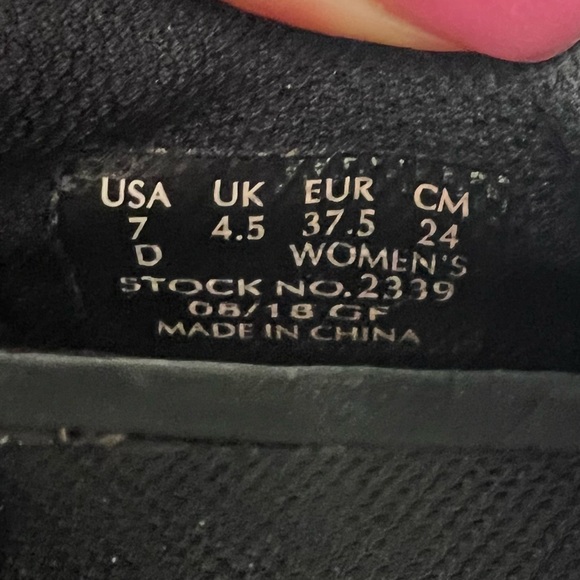 Red Wing Women's Athletic Aluminum Toe Shoes - Picture 11 of 12